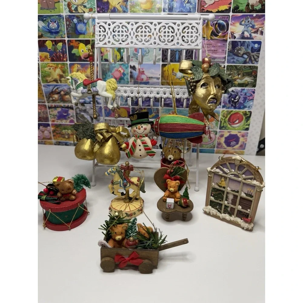 Lot Of 11‎ Vintage Christmas Ornaments Mixed Resin Wood Holiday Decor